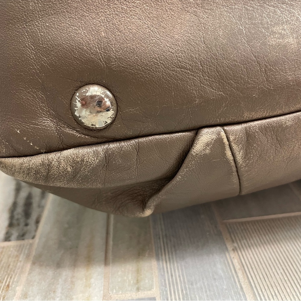 Coach SOHO Metallic Bronze Leather Shoulder Bag F17216 – Classic Tote Handbag - Picture 13 of 16